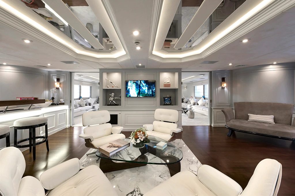 M/Y Chakra photo 9