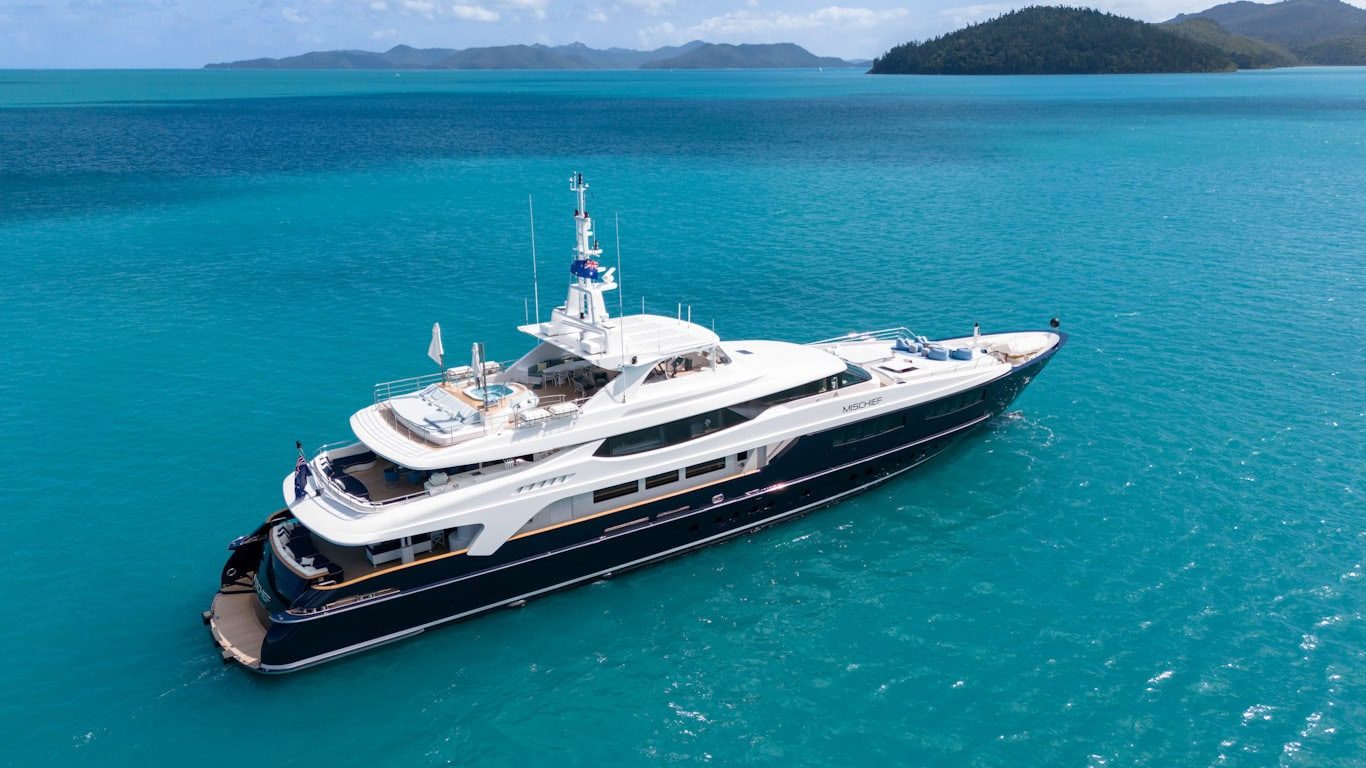 M/Y Mischief photo 9