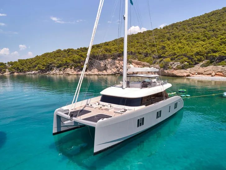 S/Y Above & Beyond