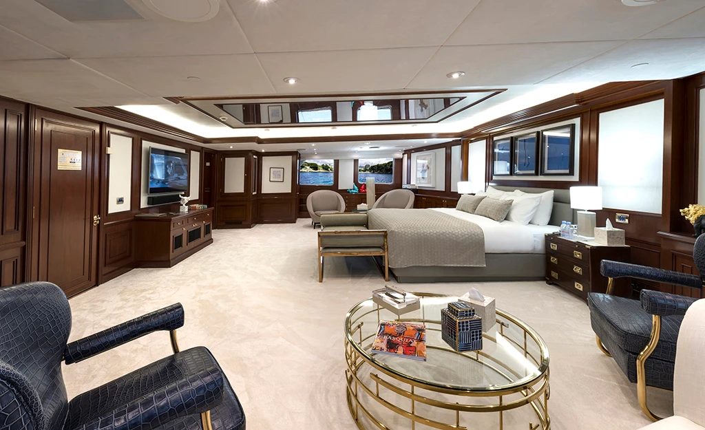 M/Y Chakra photo 11